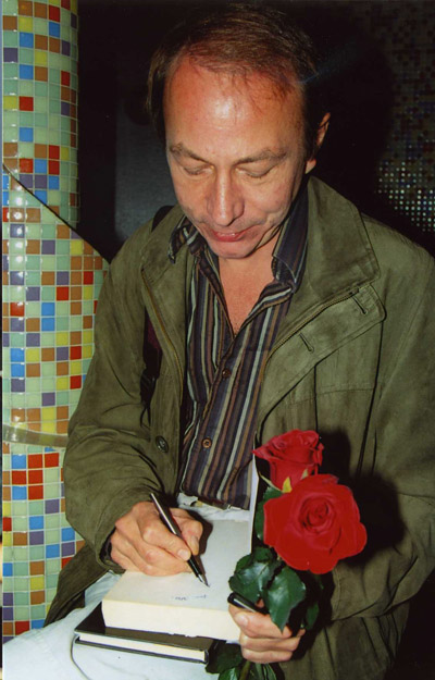 Michel Houellebecq na Festivalu spisovatelů v roce 2005 Michel Houellebecq na Festivalu spisovatelů v roce 2005