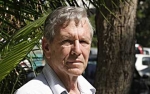 Amos Oz